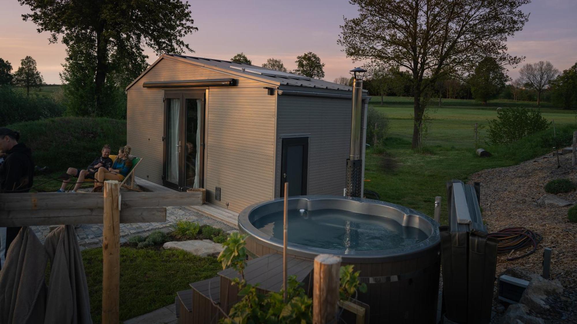 Luxury tent Bouda U Tresni *